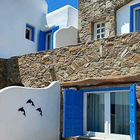 Mykonos Lolita, A To Live 3*